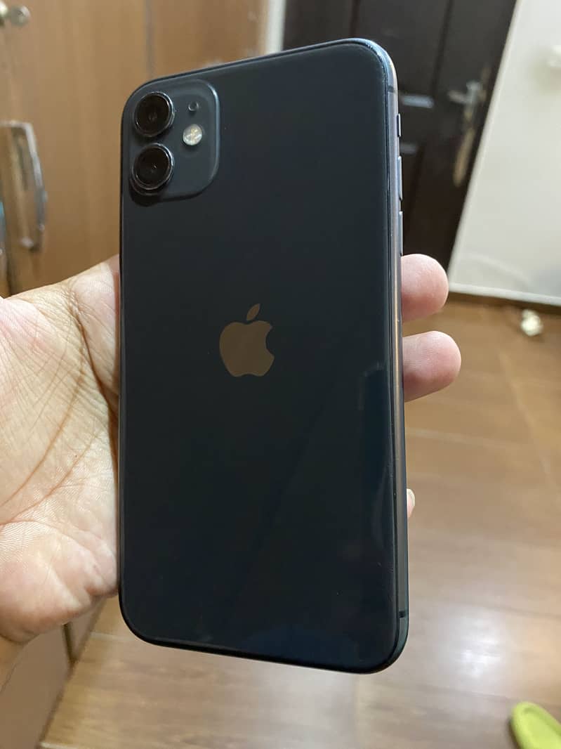 Apple iPhone 11 4