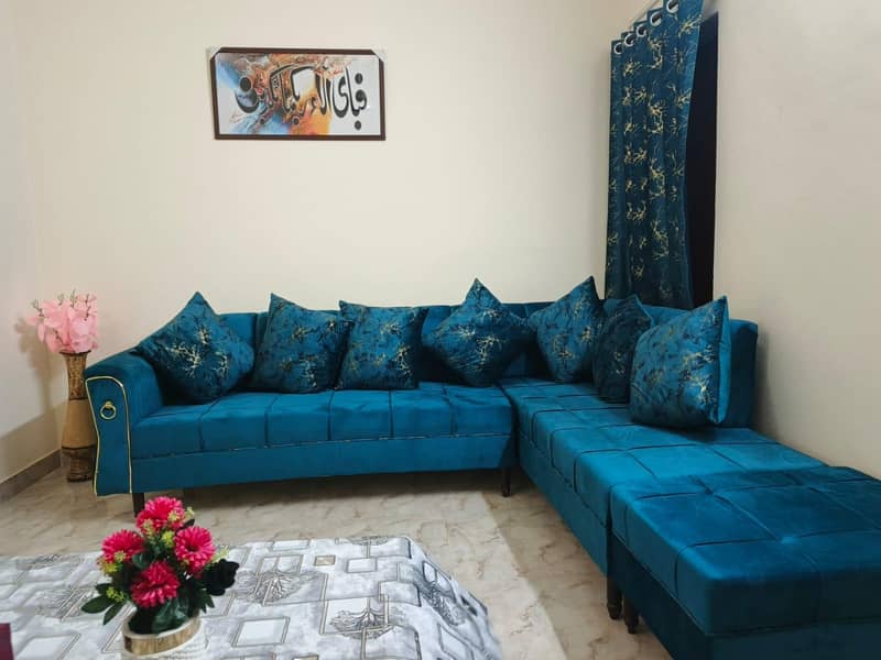 L shaped sofa 0