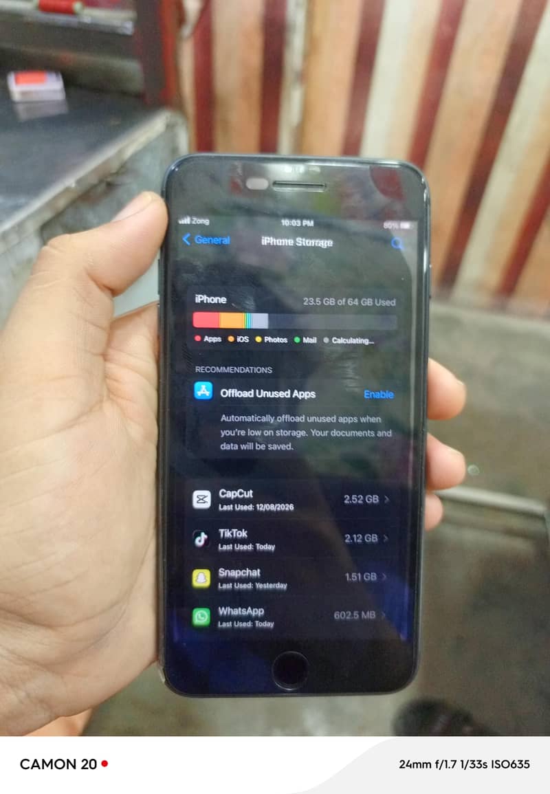 Apple iPhone 8 Plus 5