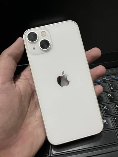 Apple iPhone 13