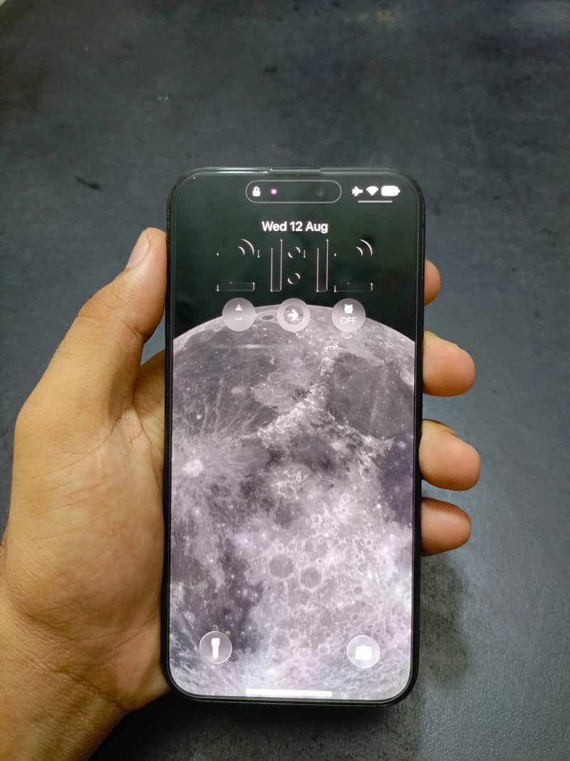 Apple iPhone 15 Pro Max 4