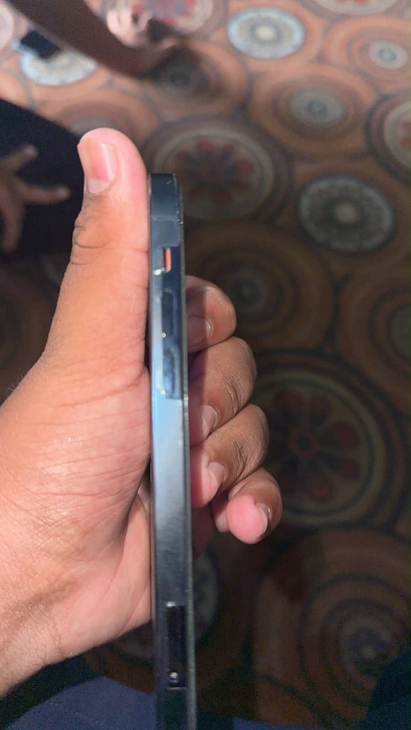 Apple iPhone 12 Pro 1