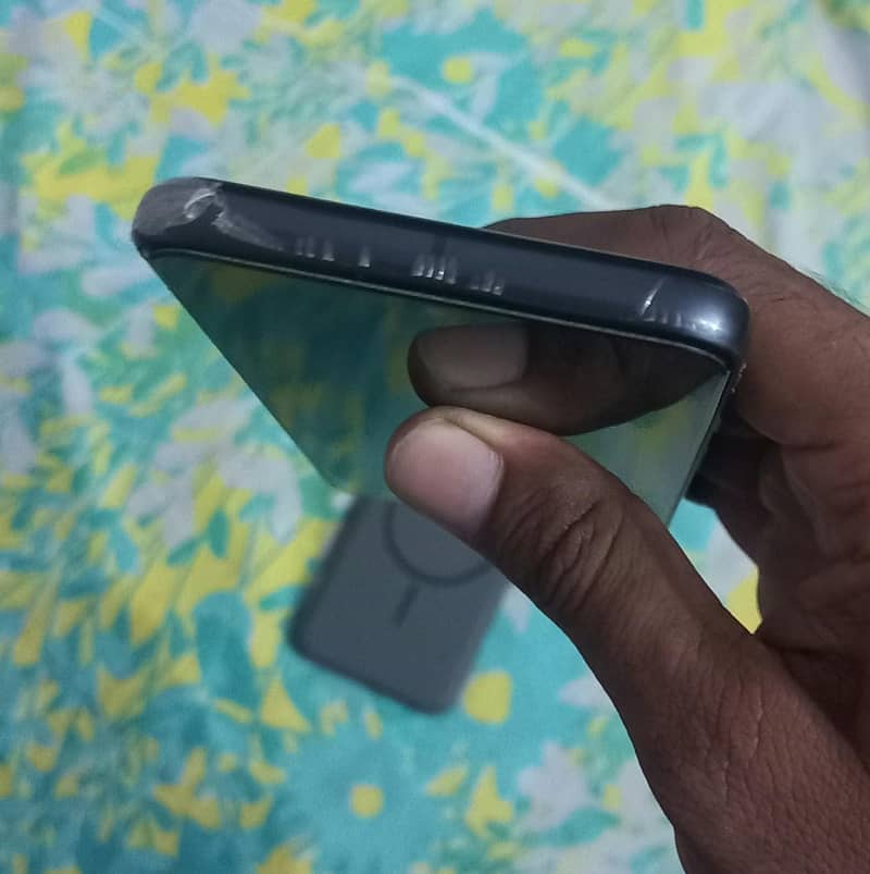 Google Pixel 8 2