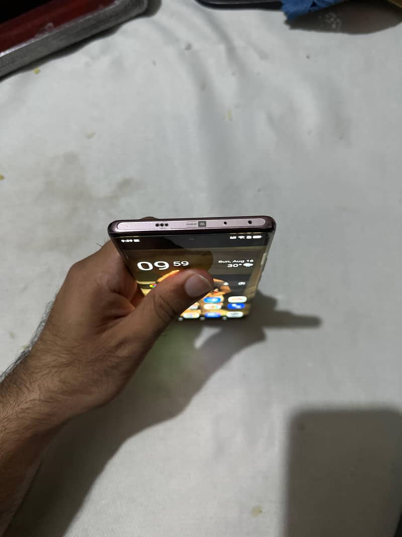 Infinix Zero 40 7