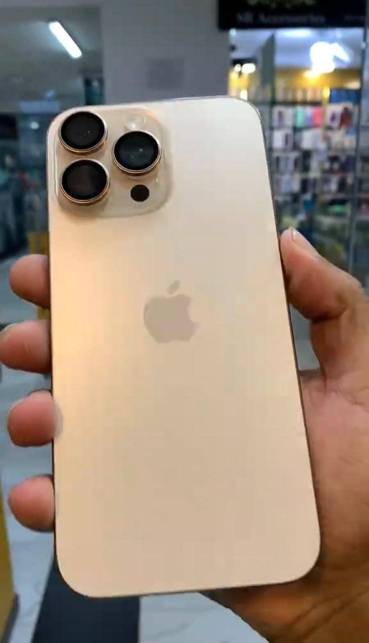 Apple iPhone 16 Pro Max 1