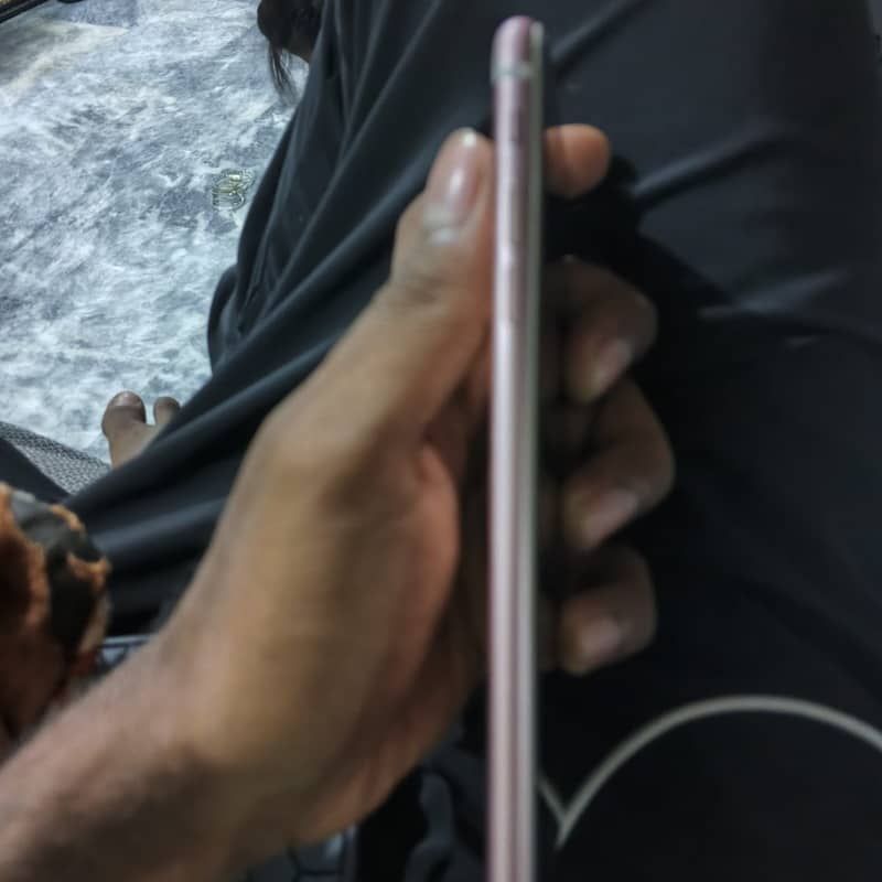 Apple iPhone 7 Plus 3