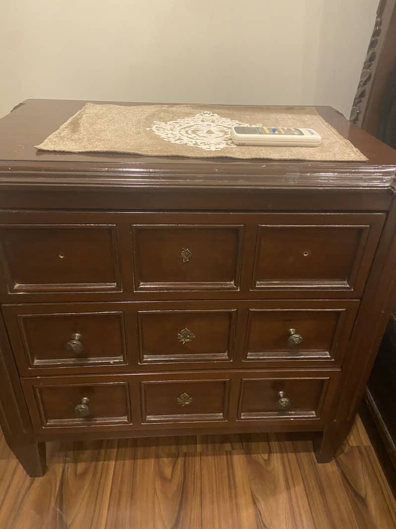 bedset side table dressing table 0