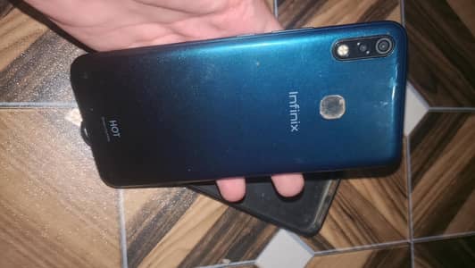 Infinix hot 8