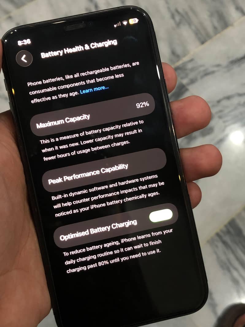 Apple iPhone 11 Pro 4