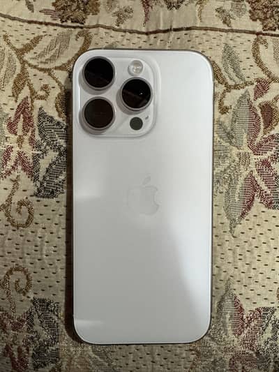 Apple iPhone 16 Pro