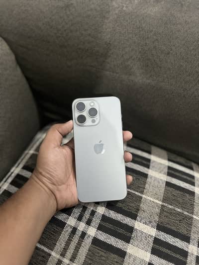 Apple iPhone 15 Pro Max