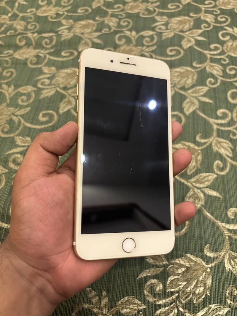 Apple iPhone 7 Plus 2