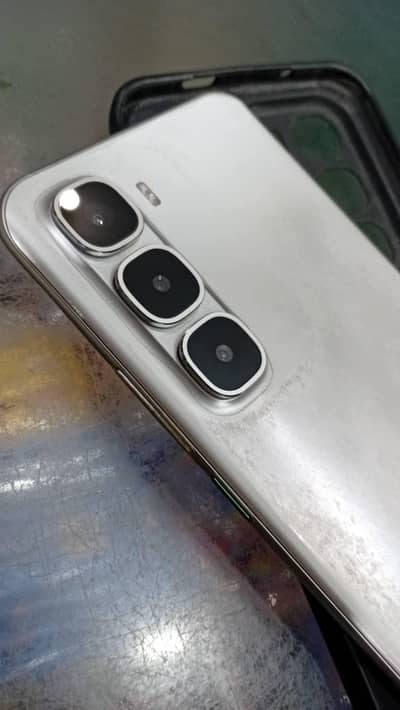 Infinix hot 60 pro plus edge