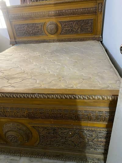 used bed plus dressing table plus 2 side tables