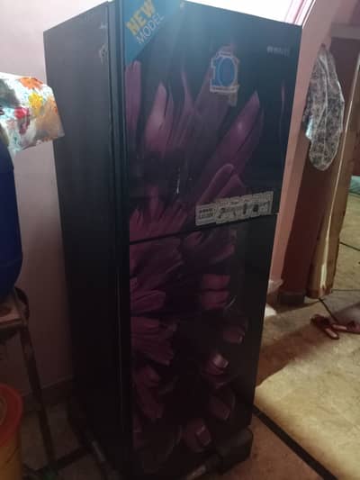 Small size waves refrigerator