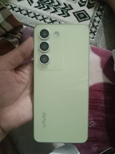 Vivo Y100