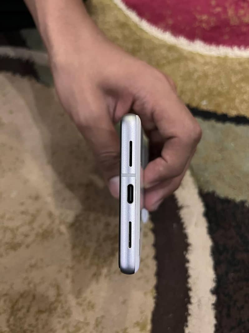 Google Pixel 7 3