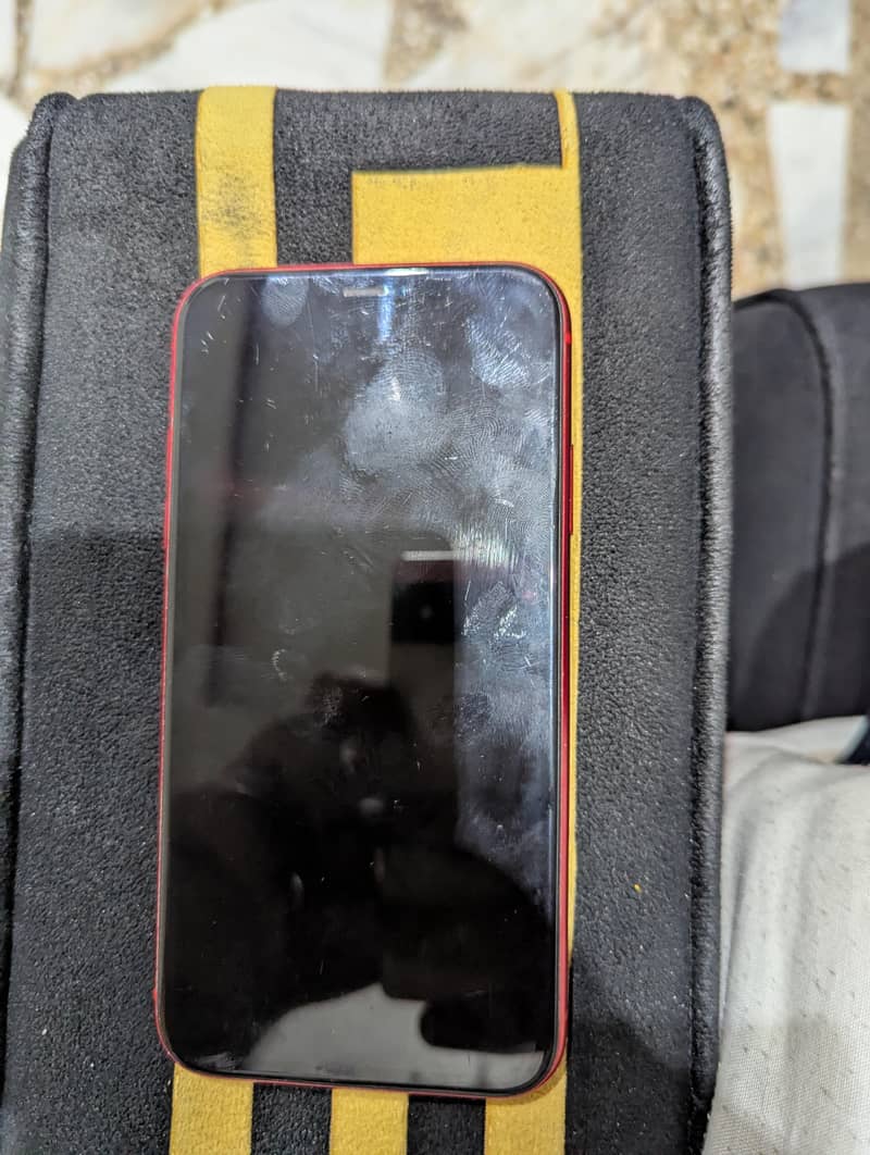 Apple iPhone 11 3