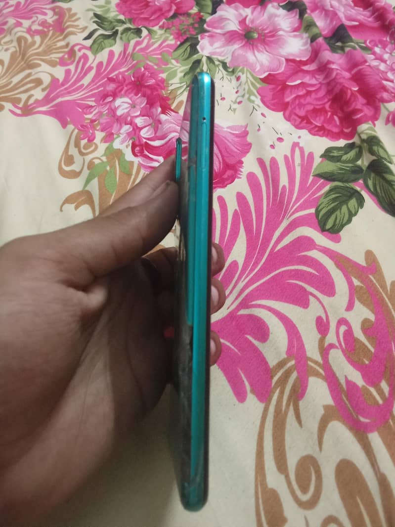 aquos sharp r3 3