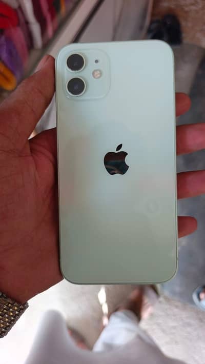 Apple iPhone 12