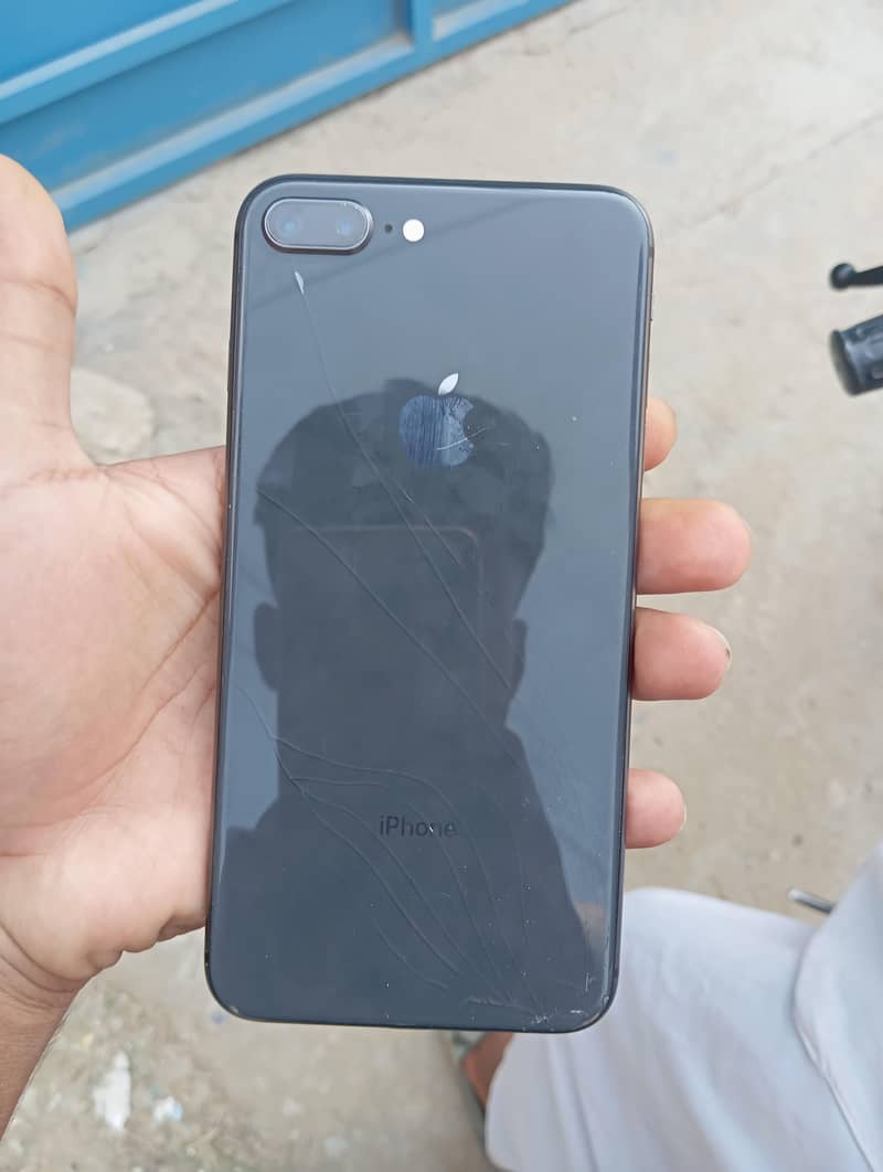 Apple iPhone 8 Plus 7