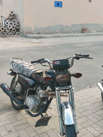 Honda 125 Black