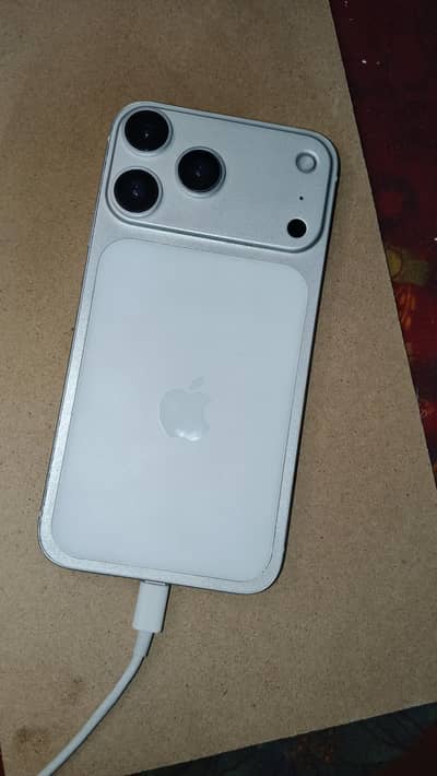 Apple iPhone 17 Pro XR convert