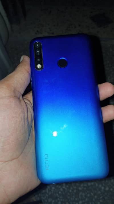Tecno Spark 4