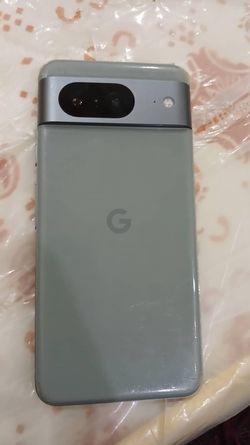 Google Pixel 8 1