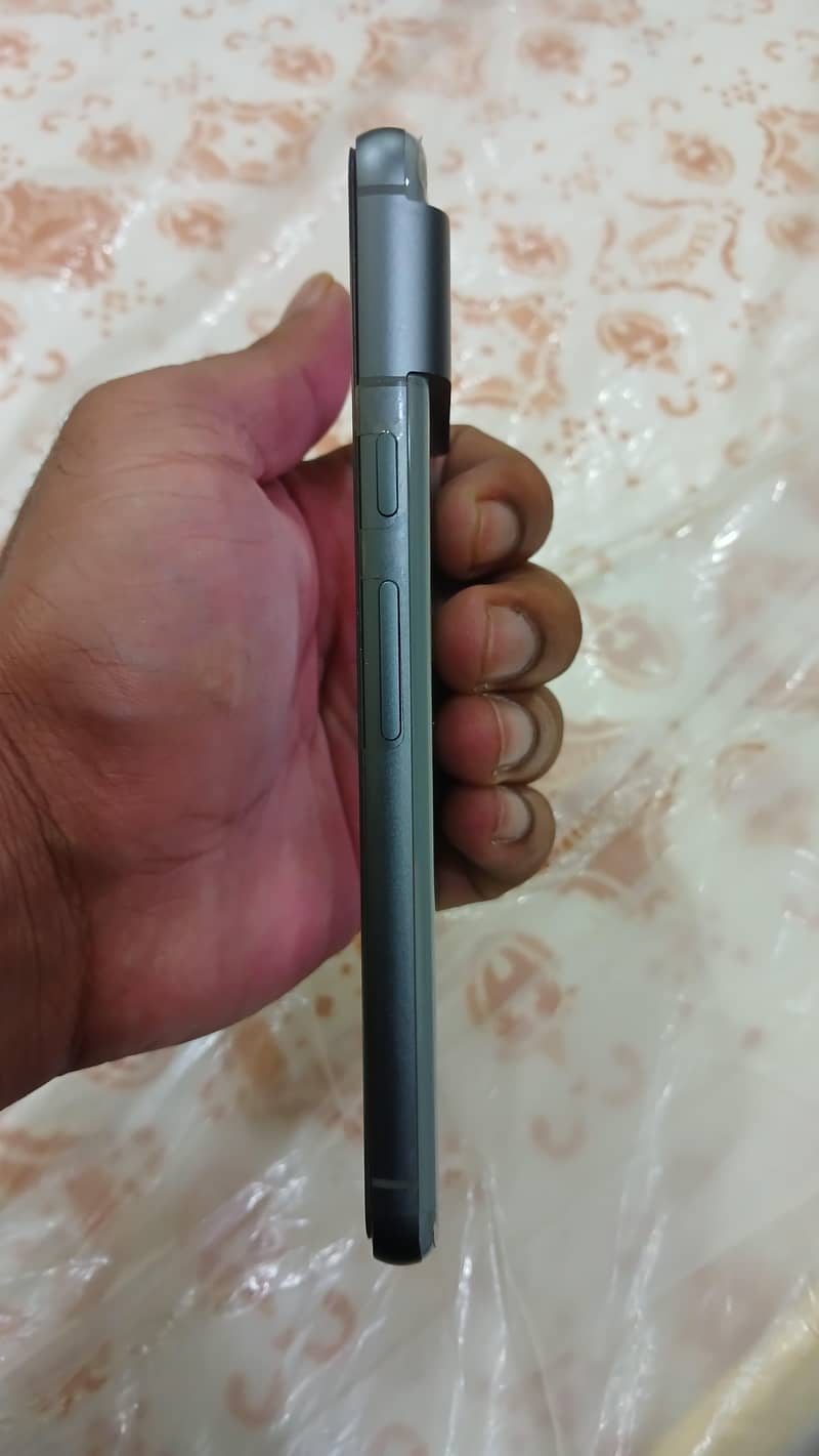 Google Pixel 8 3