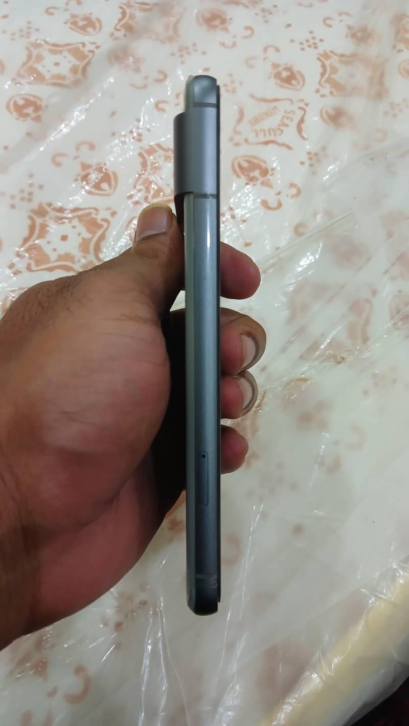 Google Pixel 8 9