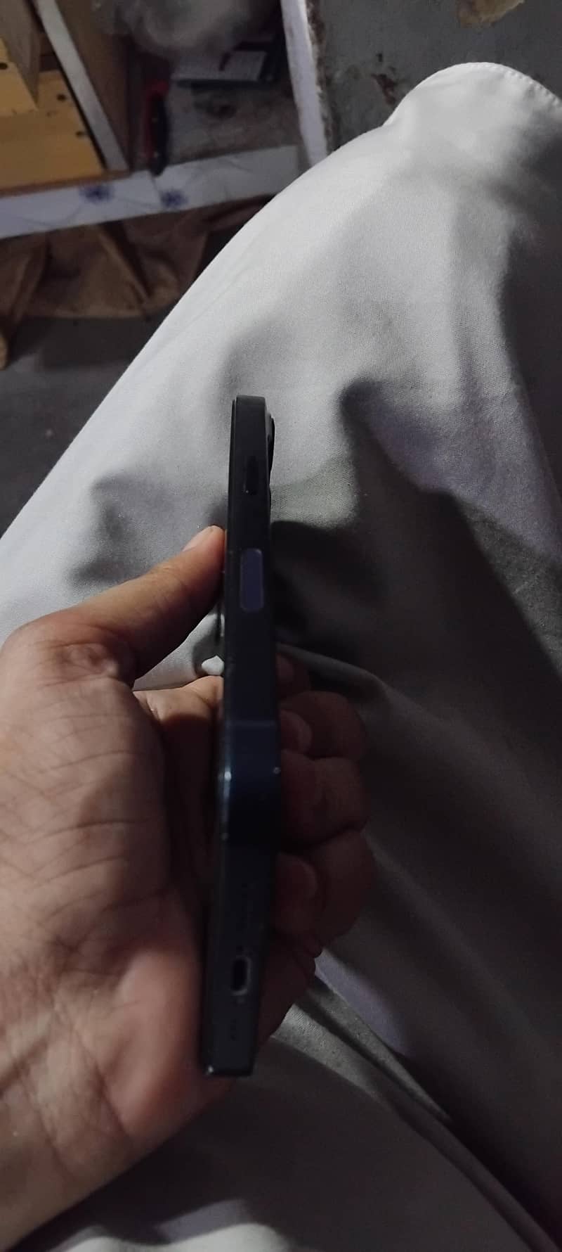 Apple iPhone 13 5