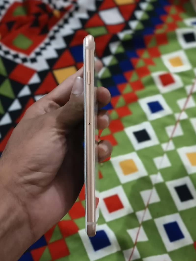 Apple iPhone 8 Plus 2