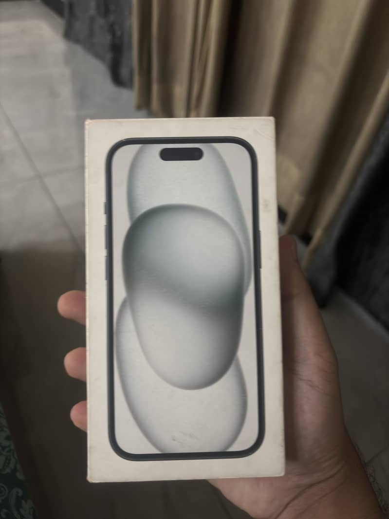 Apple iPhone 15 7