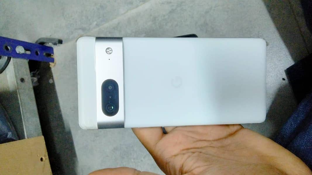 Google Pixel 7 3