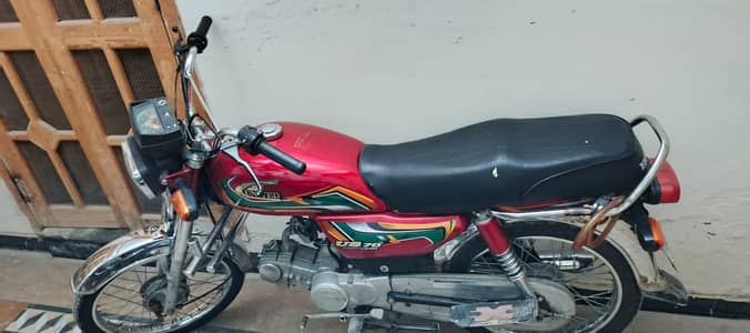United 70 cc  Rs 95000