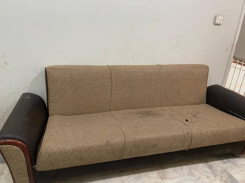 2 sofa beds 1