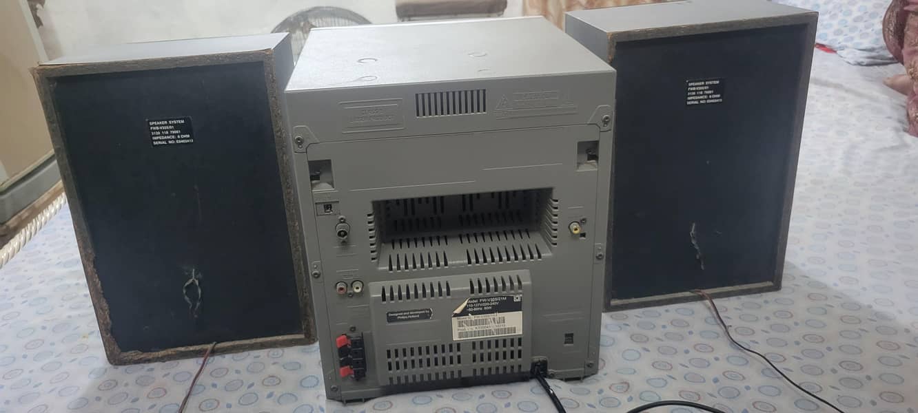 Phillips sound system 5