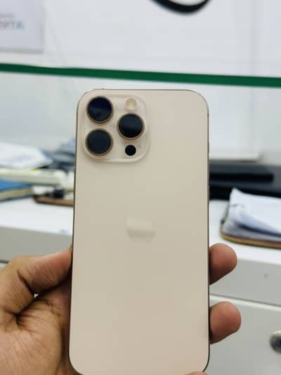 Apple iPhone 16 Pro Max