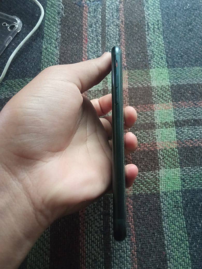 Apple iPhone SE 3rd generation 2
