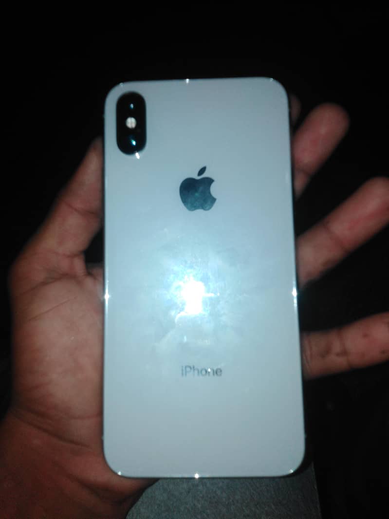 Apple iPhone X 4