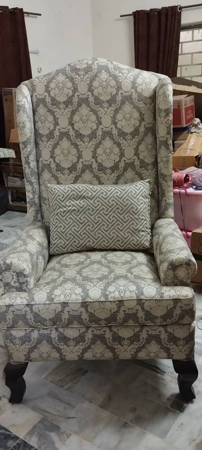 2 Wing Chairs with foot rest
