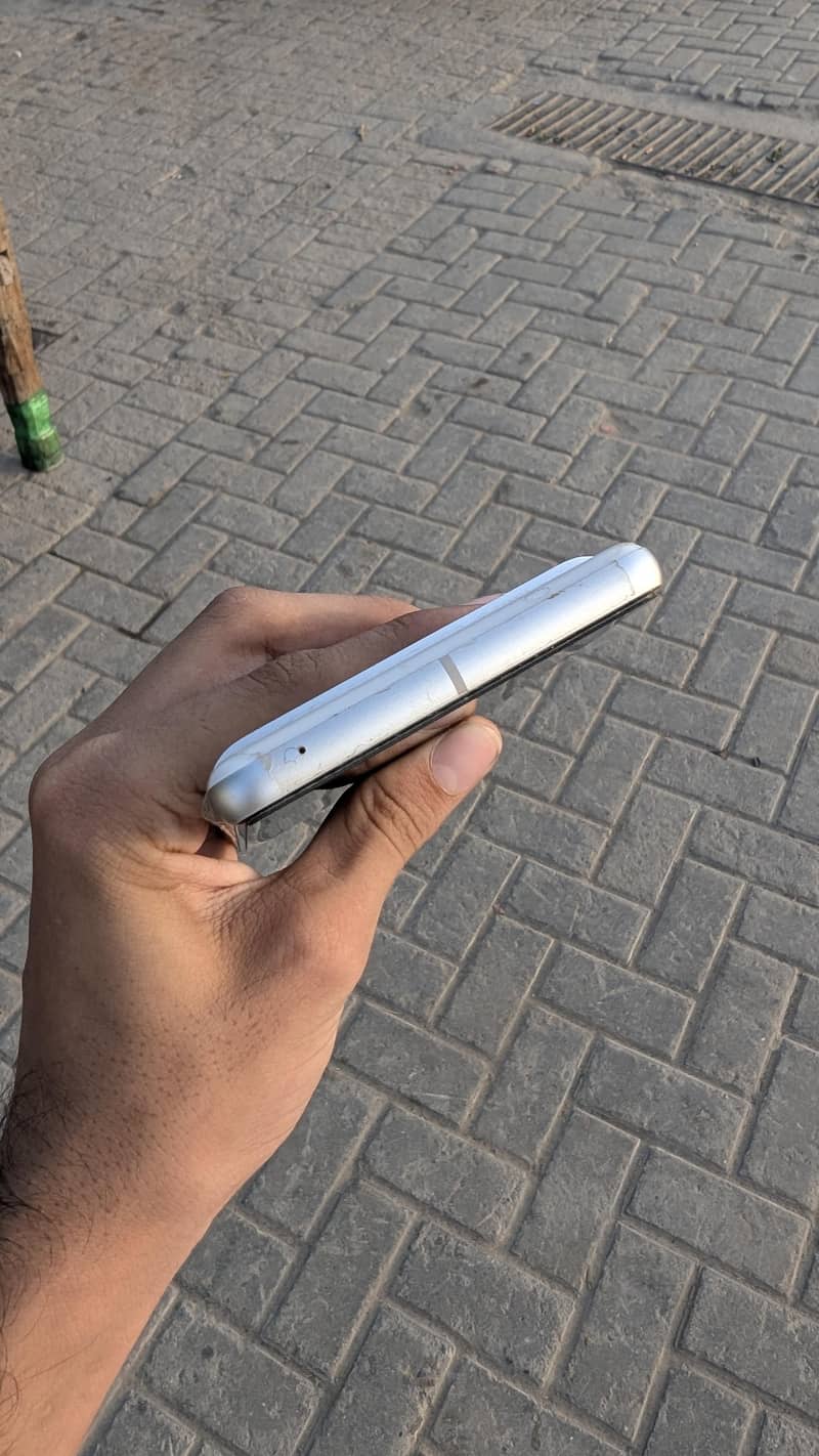 Google Pixel 7 5