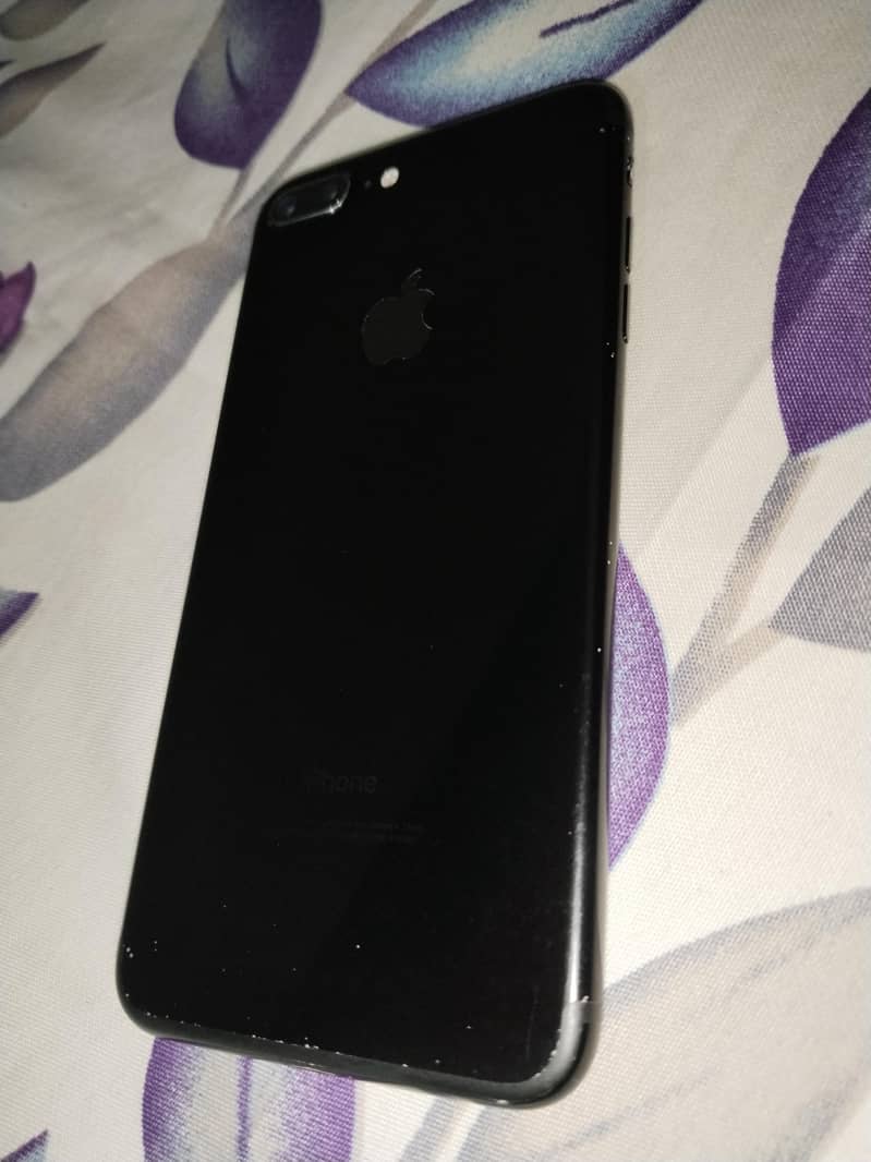 Apple iPhone 7 Plus 2