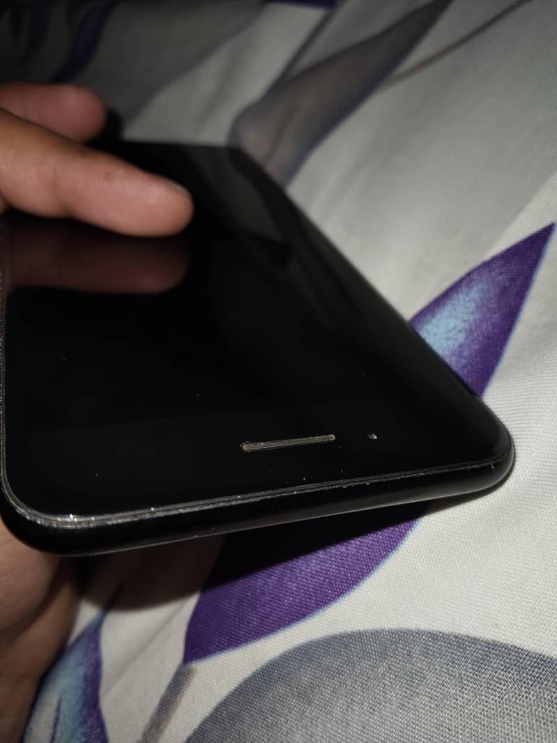 Apple iPhone 7 Plus 4