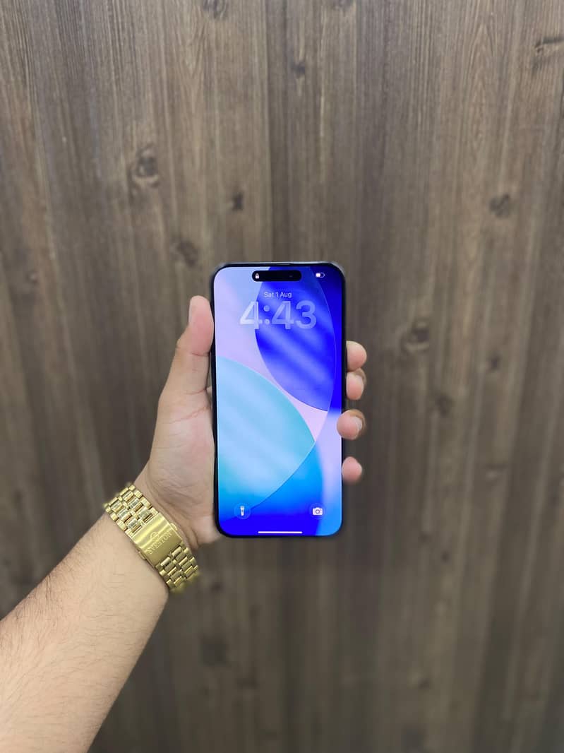iPhone 15 Pro Max 5