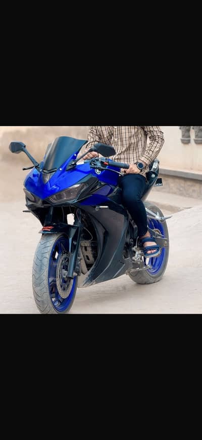Yamaha R3 replica
