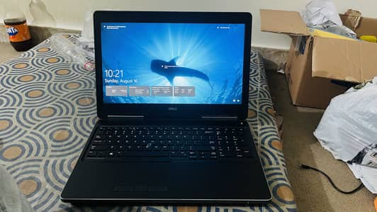 Dell precision 7510 i7 6G 256SSD 16GB RAM 4Gb Graphic Cardi