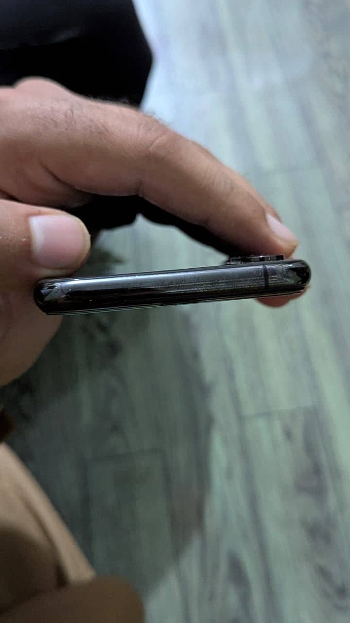 Apple iPhone XS 2