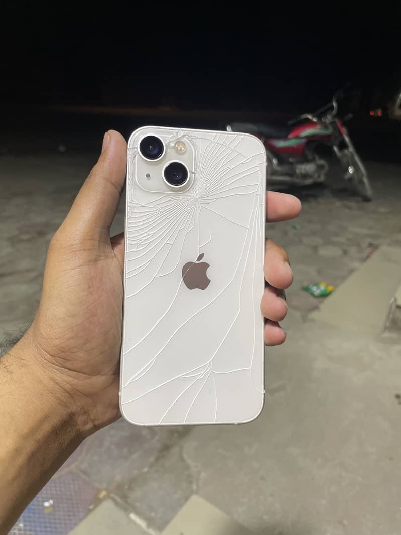 Apple iPhone 13 0